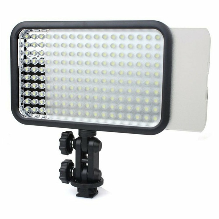 פנס לד GODOX LED170 II