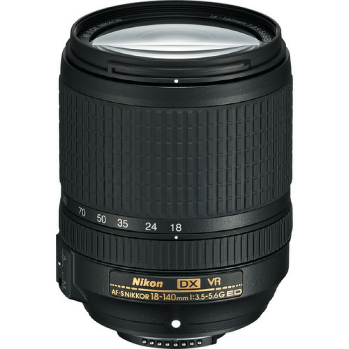 עדשה Nikon AF-S DX NIKKOR 18-140mm f/3.5-5.6G ED VR