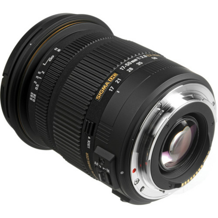 עדשה Sigma 17-50mm f/2.8 EX DC OS HSM למצלמות Canon
